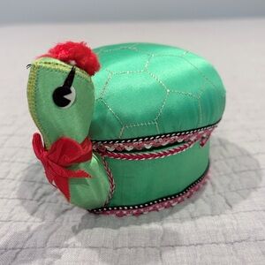 Vintage Turtle Sewing Box / Trinket Box | Green Satin Novelty Storage